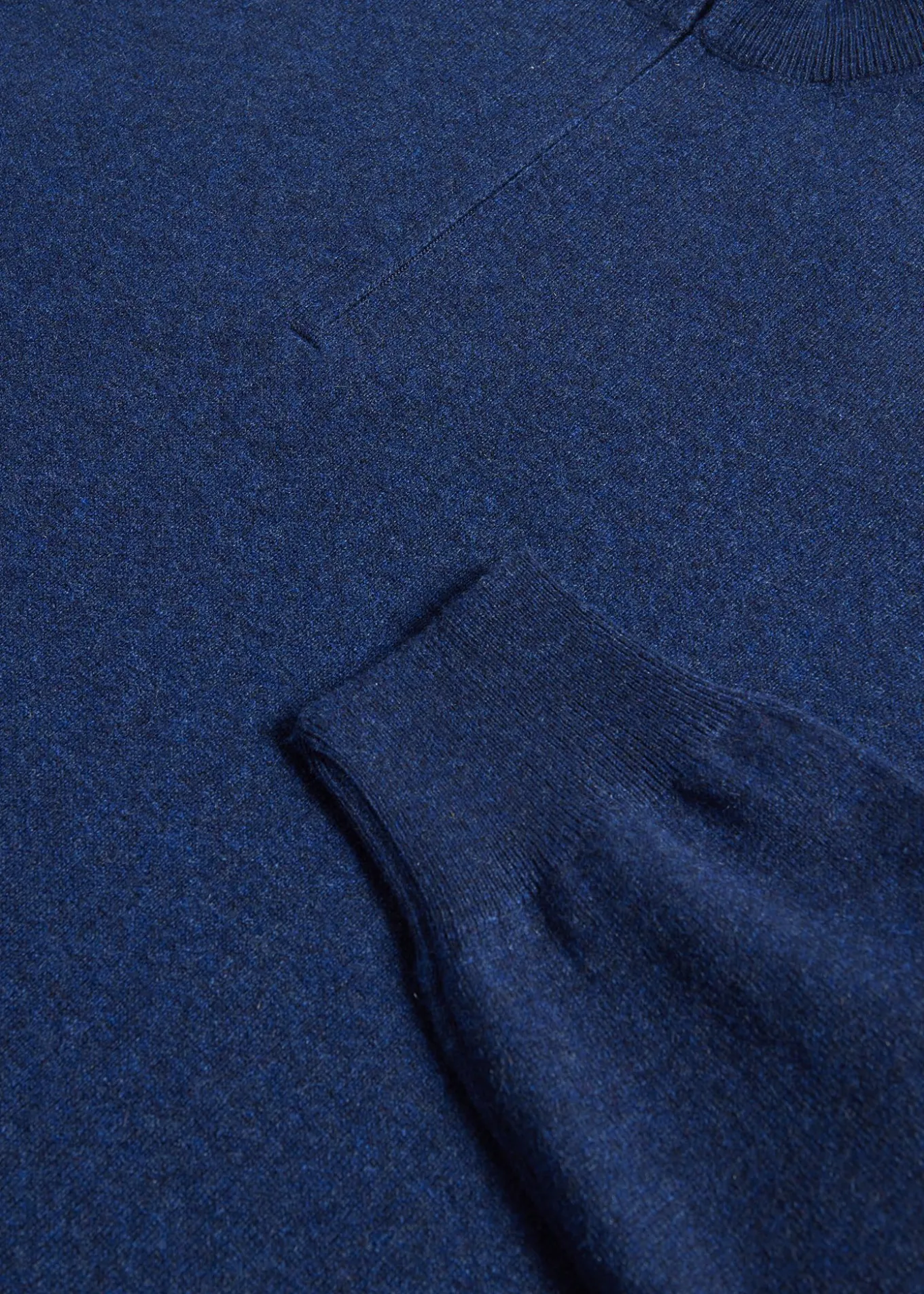 cashmere__zip_sweater_3.webp Cashmere 1/4 Zip Sweater