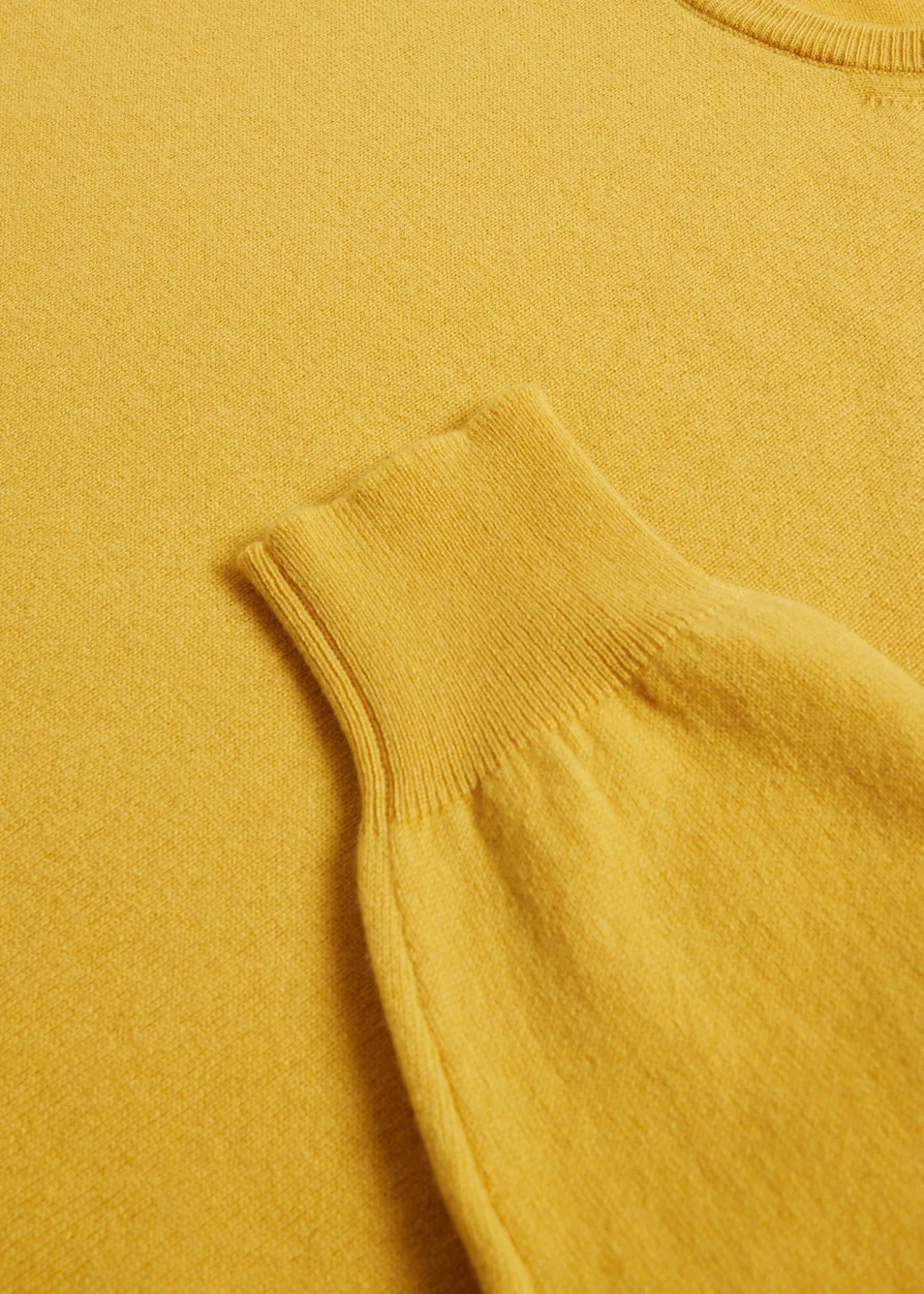cashmere_crewneck_sweater_1-2.webp Cashmere Crewneck Sweater