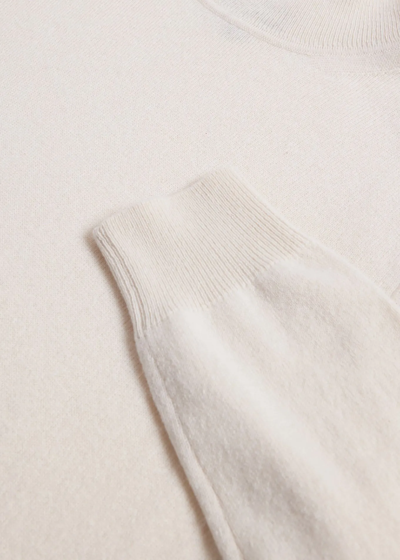 cashmere_turtleneck_2.webp Cashmere Turtleneck