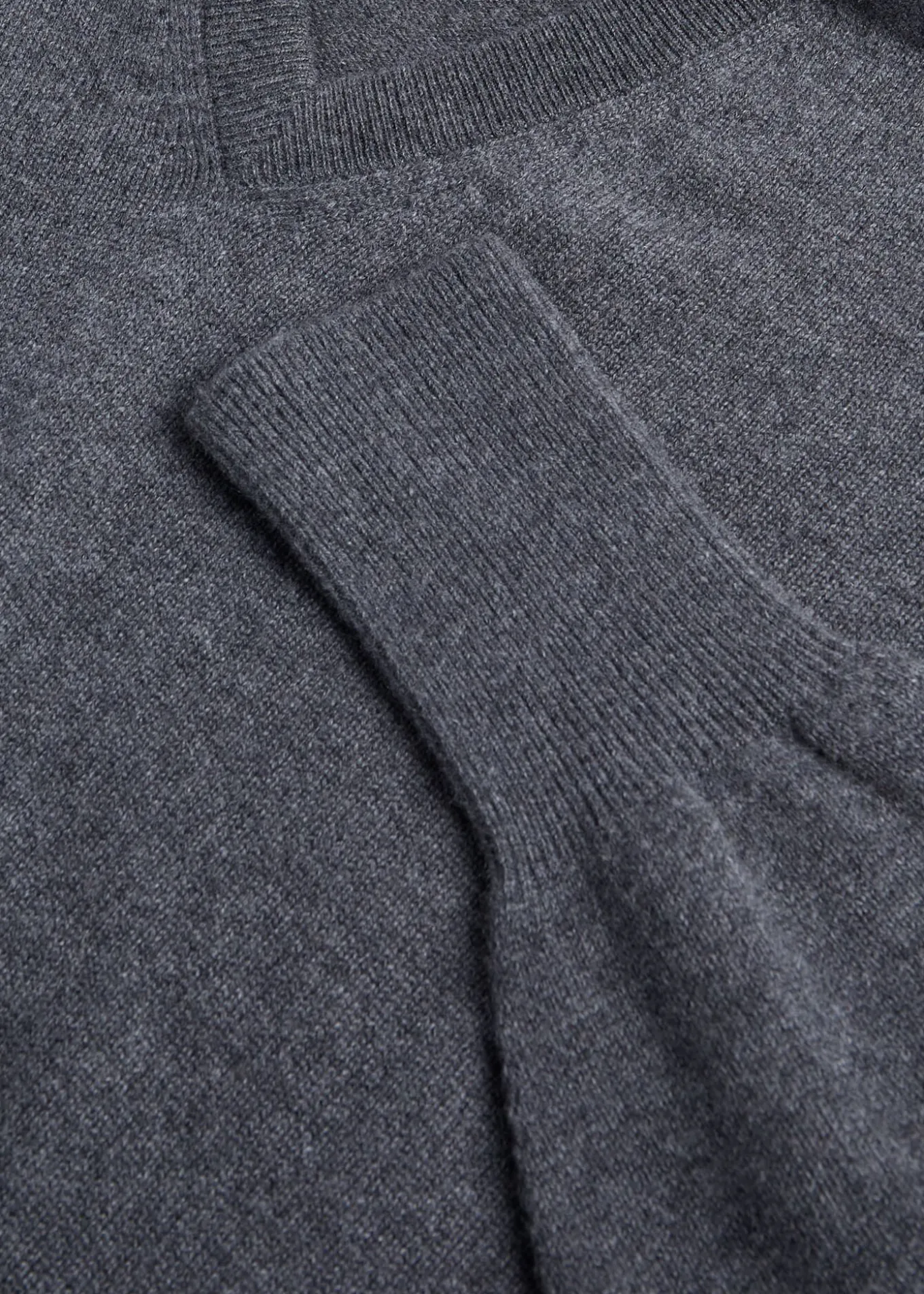 classic_cashmere_double_p_1-8.webp Classic Cashmere Double Ply V-Neck Sweater