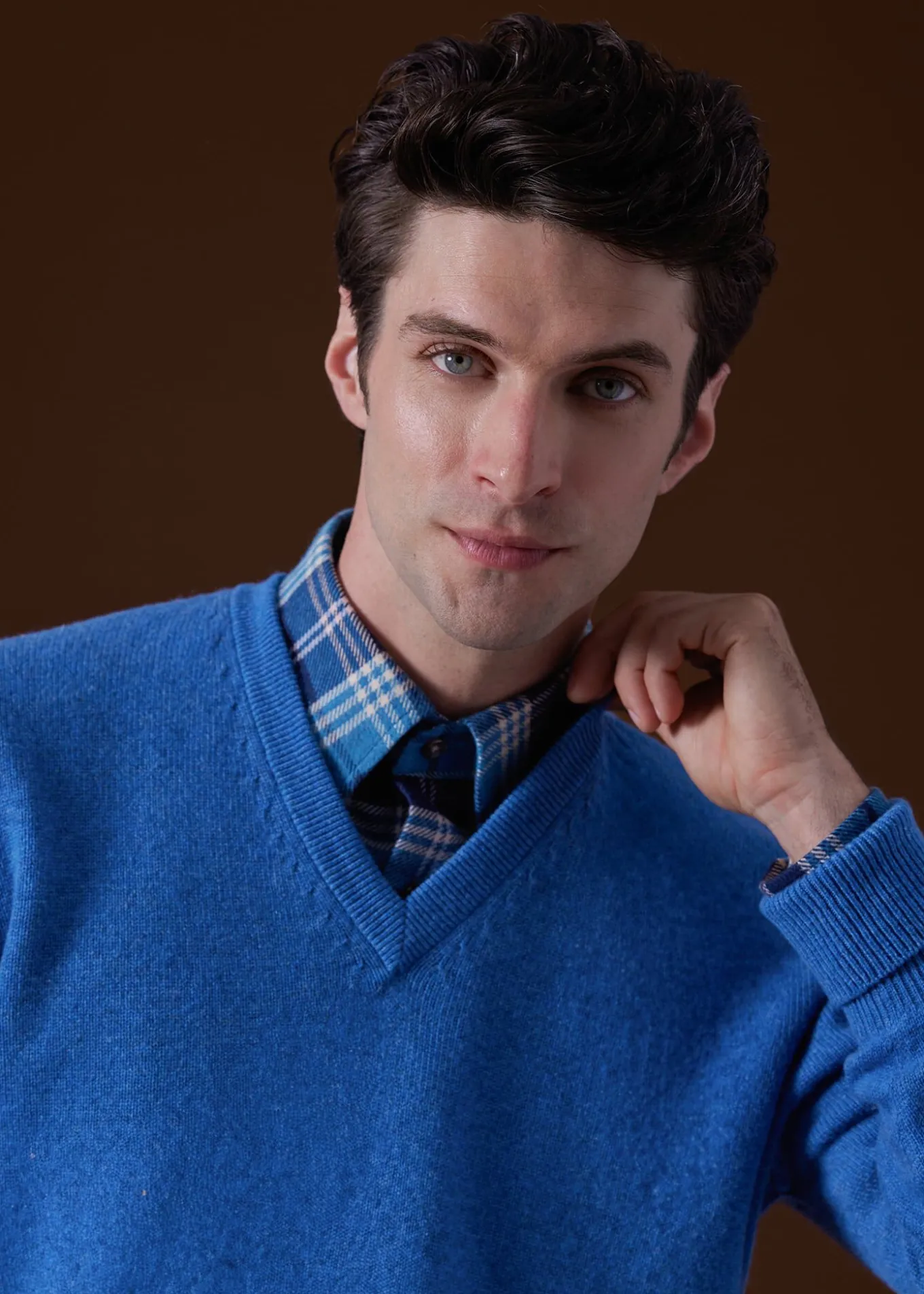 classic_cashmere_double_p_1-9.webp Classic Cashmere Double Ply V-Neck Sweater