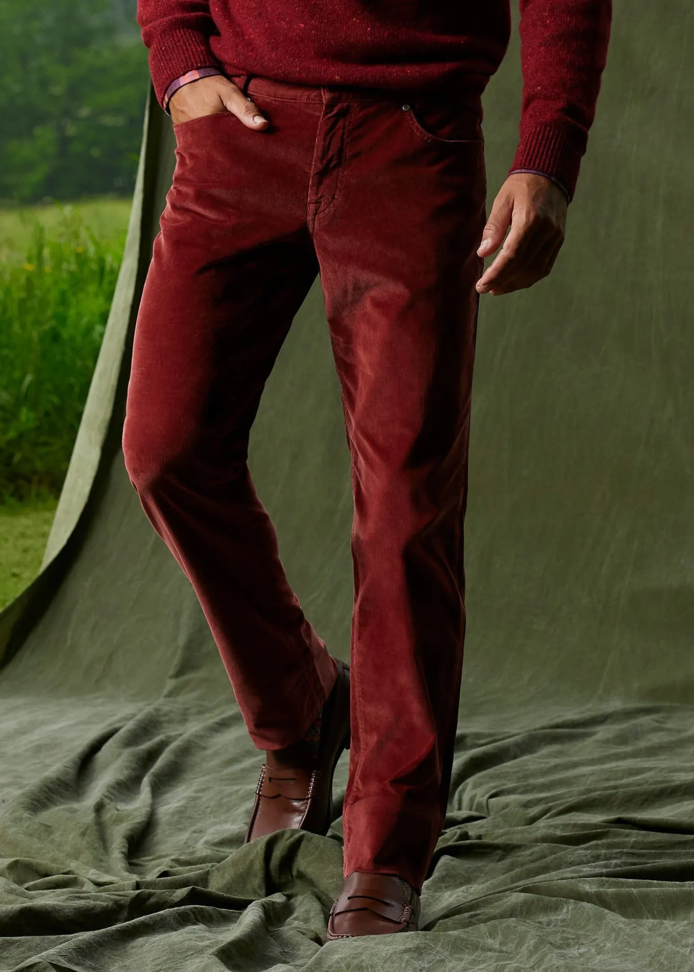 classic_fivepocket_cordur_1-2.webp Classic Five-Pocket Corduroy Trouser