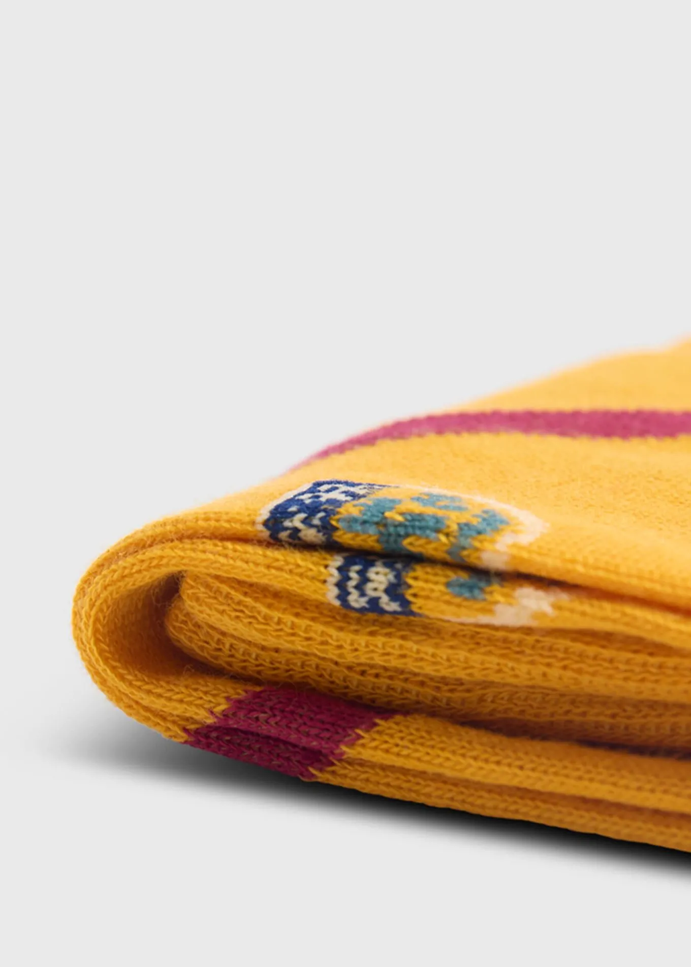 cotton_crest_motif_sock_1.webp Cotton Crest Motif Sock