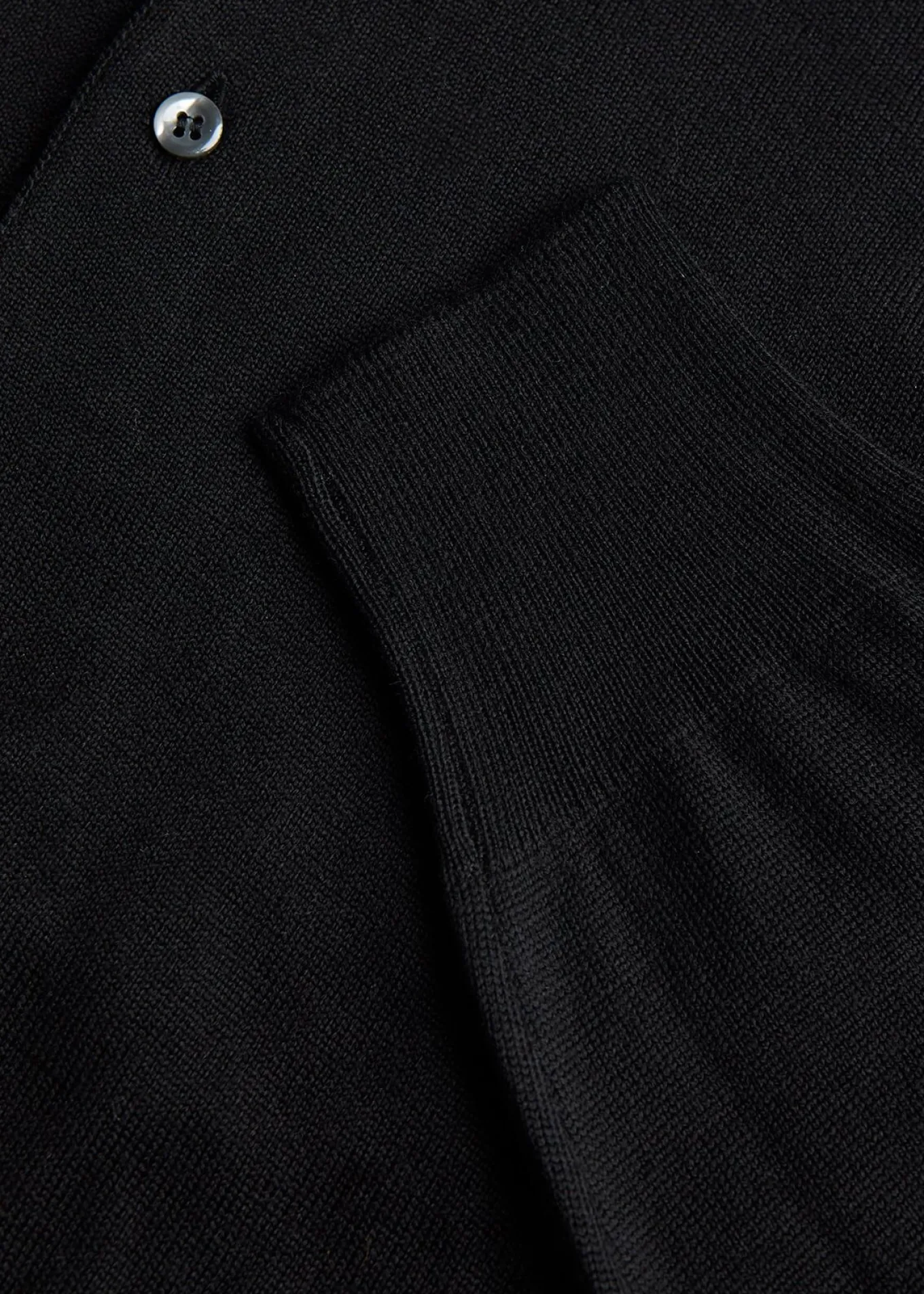 long_sleeve_merino_wool_p_1-4.webp Long Sleeve Merino Wool Polo Shirt