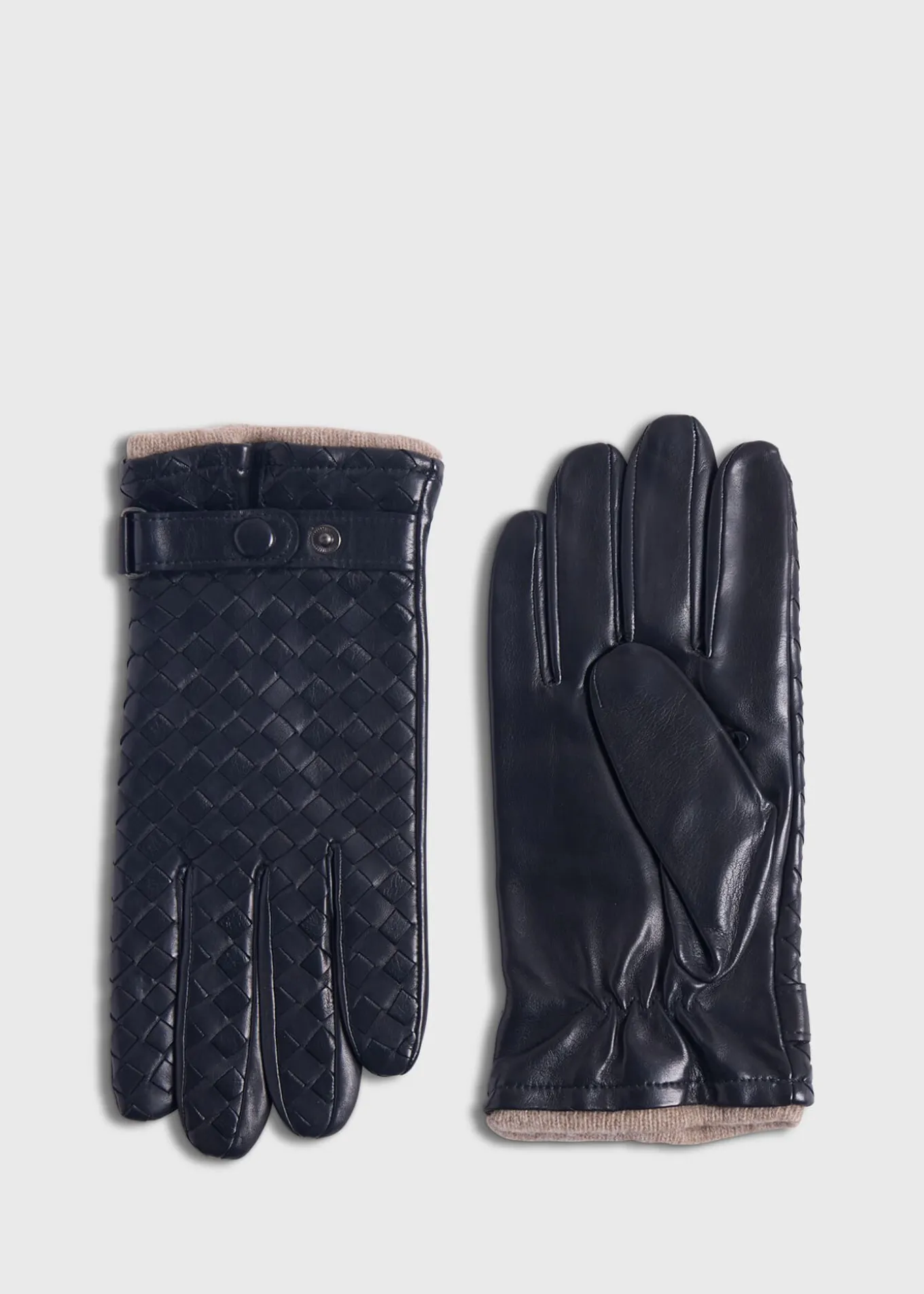 nappa_leather_cross_stitc_0.webp Nappa Leather Cross Stitch Glove