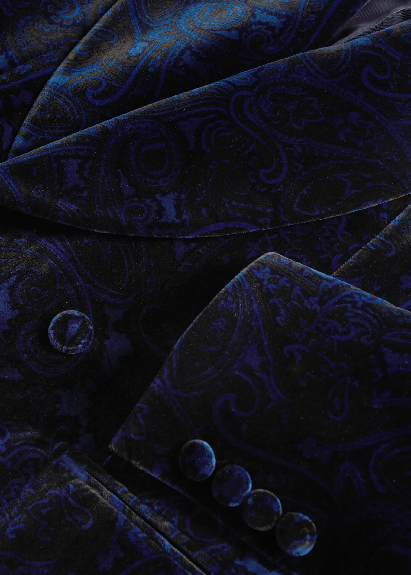 paisley_velvet_dinner_jac_2.webp Paisley Velvet Dinner Jacket