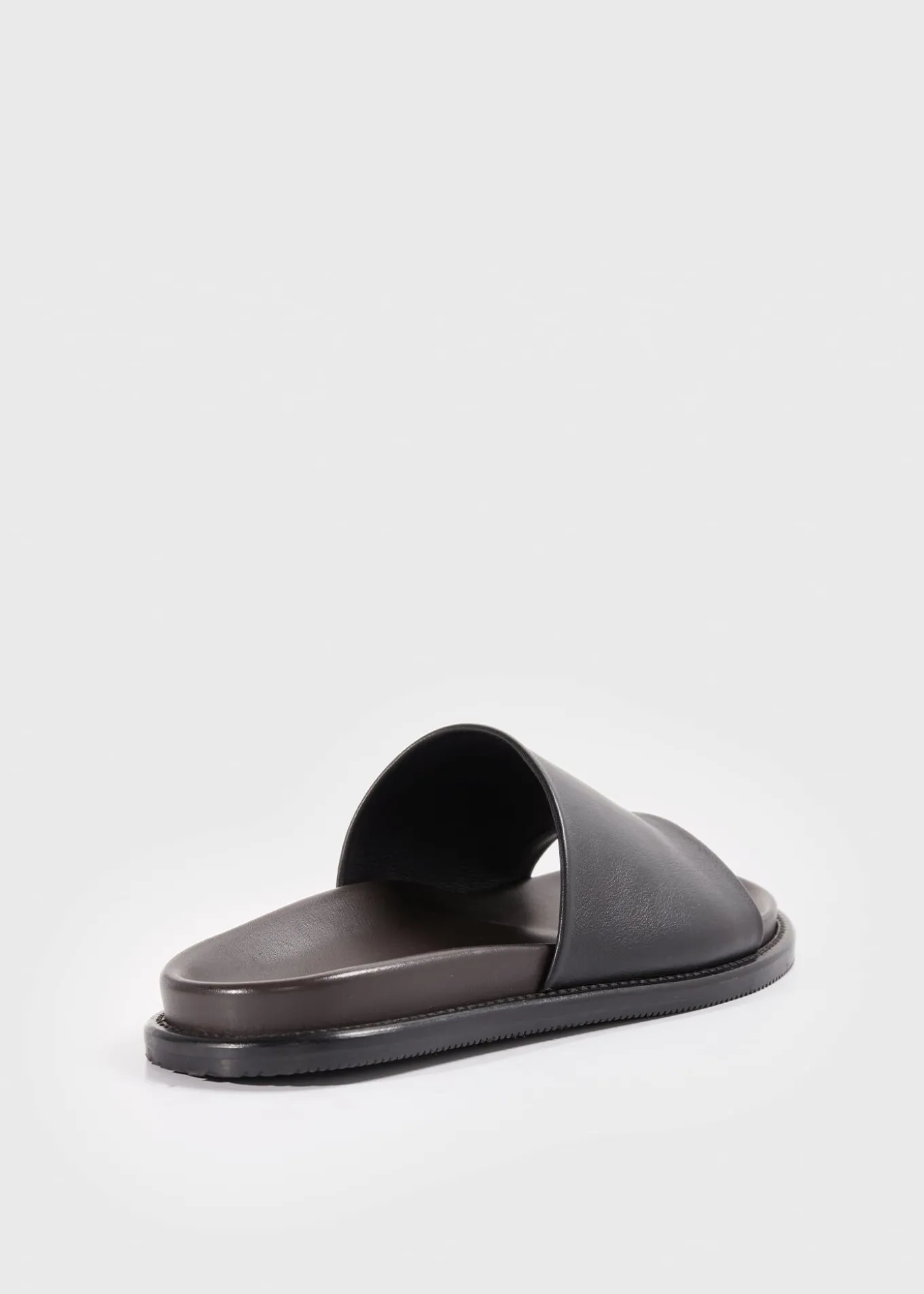palma_leather_slide_4.webp Palma Leather Slide