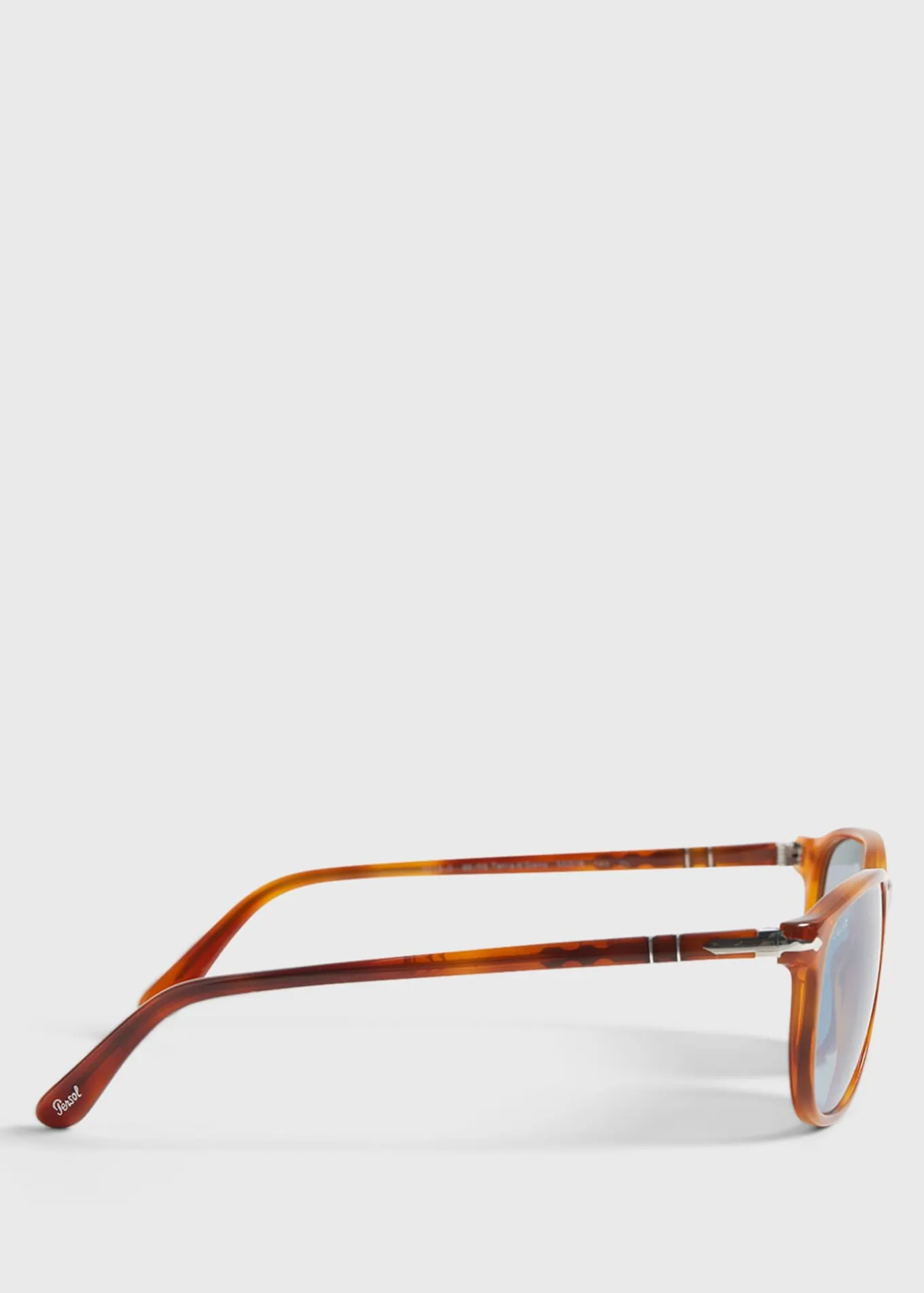 persol_terra_di_siena_wit_1.webp Persol® Terra Di Siena With Crystal Blue Lens