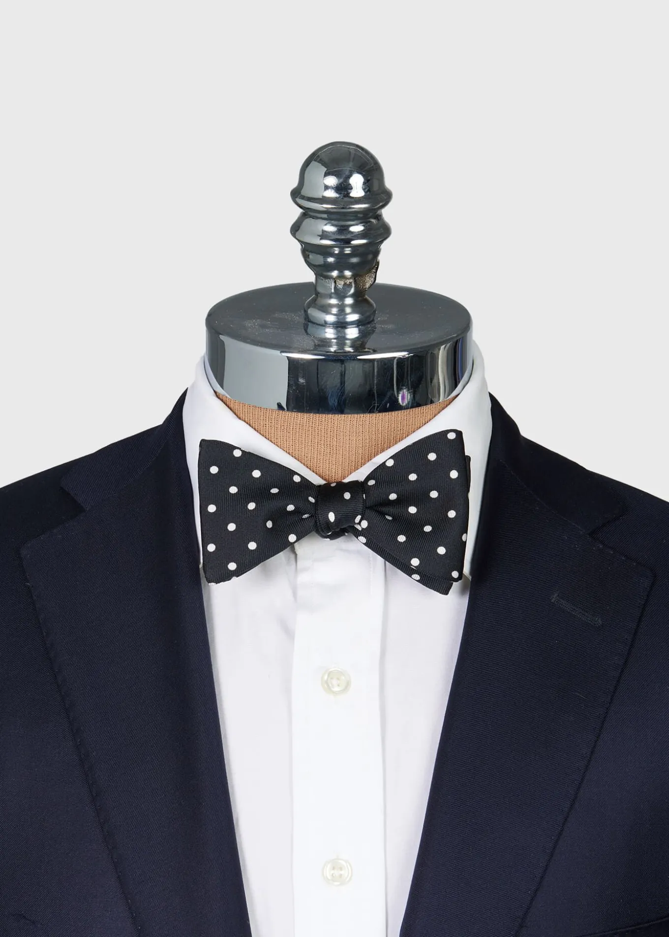printed_silk_dot_bow_tie_1-1.webp Printed Silk Dot Bow Tie