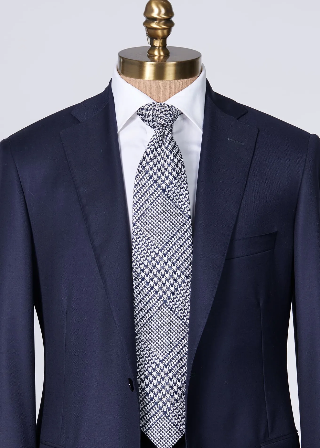 silk_jacquard_plaid_tie_1.webp Silk Jacquard Plaid Tie