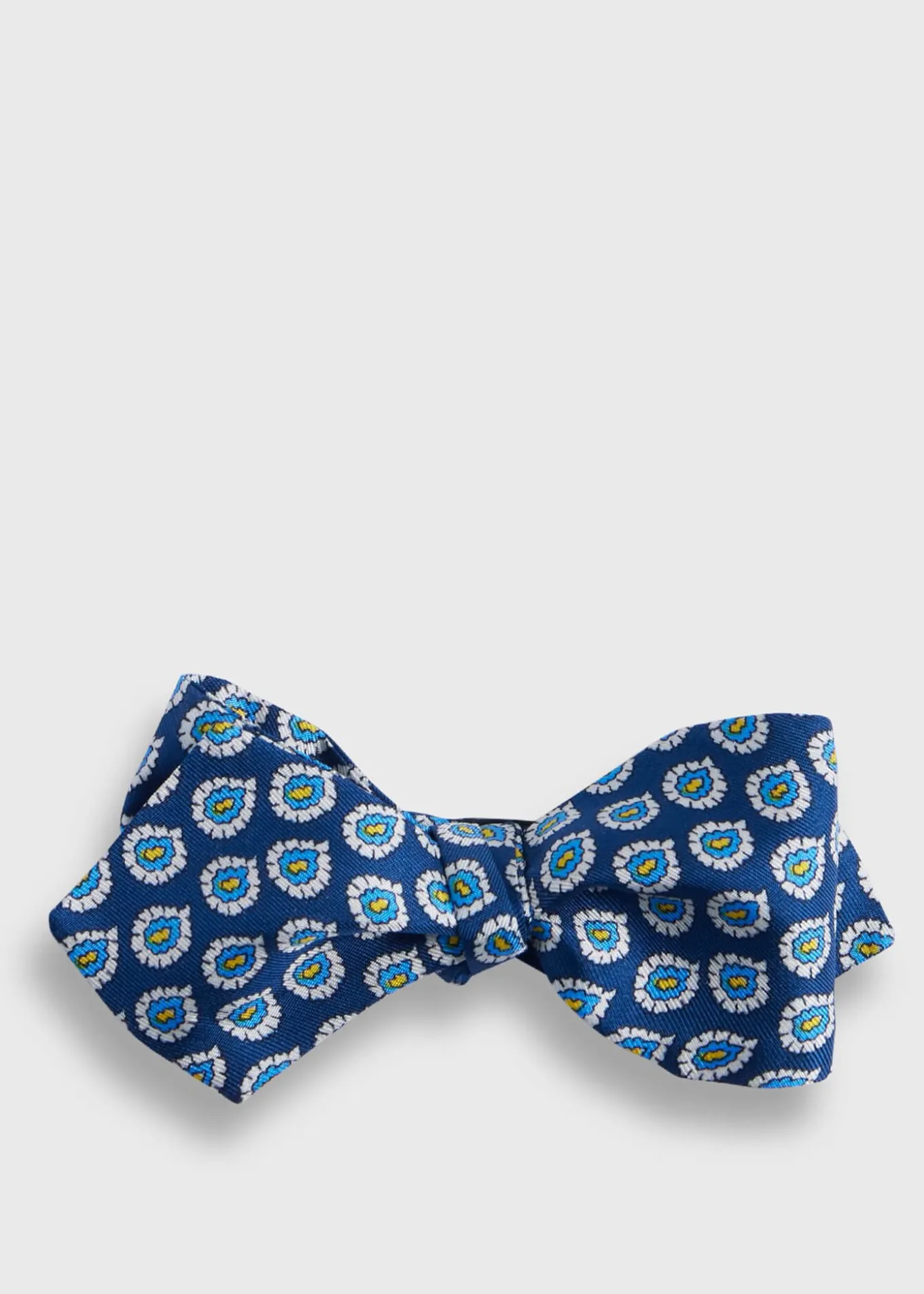 silk_twill_micro_floral_b_0-1.webp Silk Twill Micro Floral Bow Tie