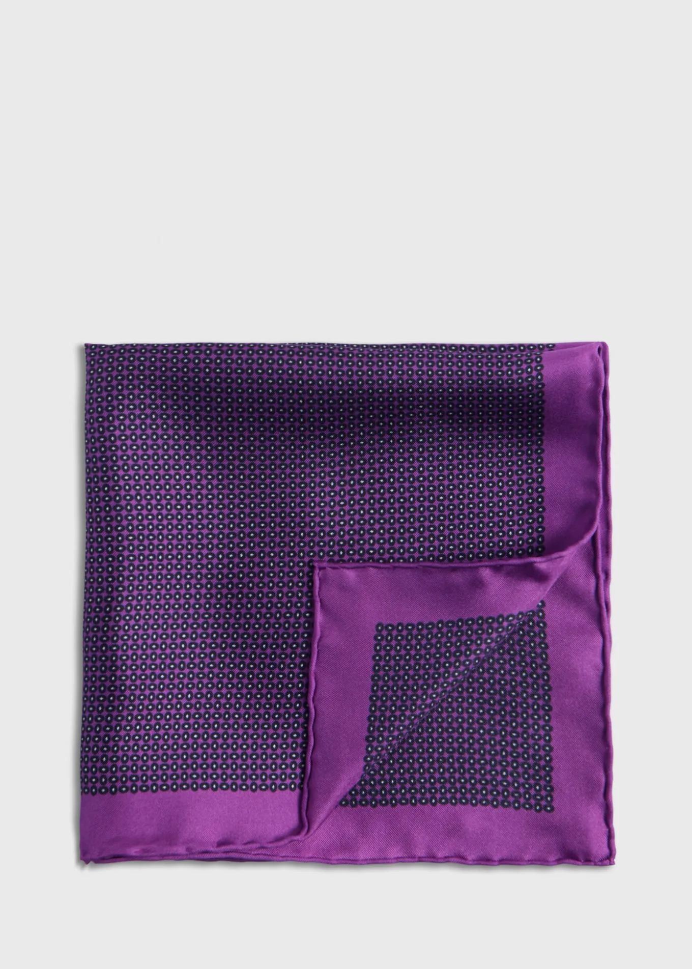 silk_twill_micro_medallio_0.webp Silk Twill Micro Medallion Pocket Square