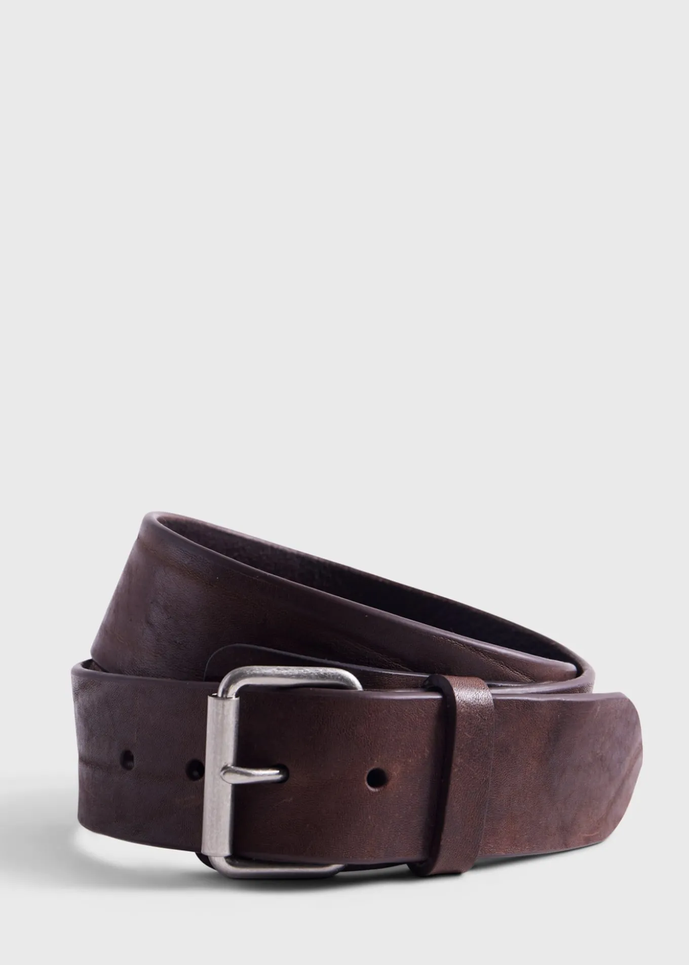 wide_vintage_leather_belt_0.webp Wide Vintage Leather Belt