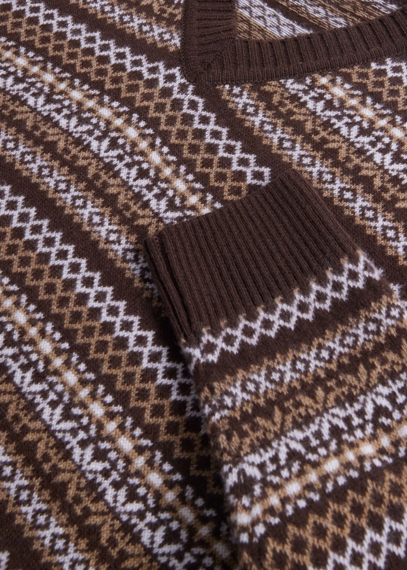 wool__cashmere_fair_isle__3.webp Wool & Cashmere Fair Isle V-Neck Sweater