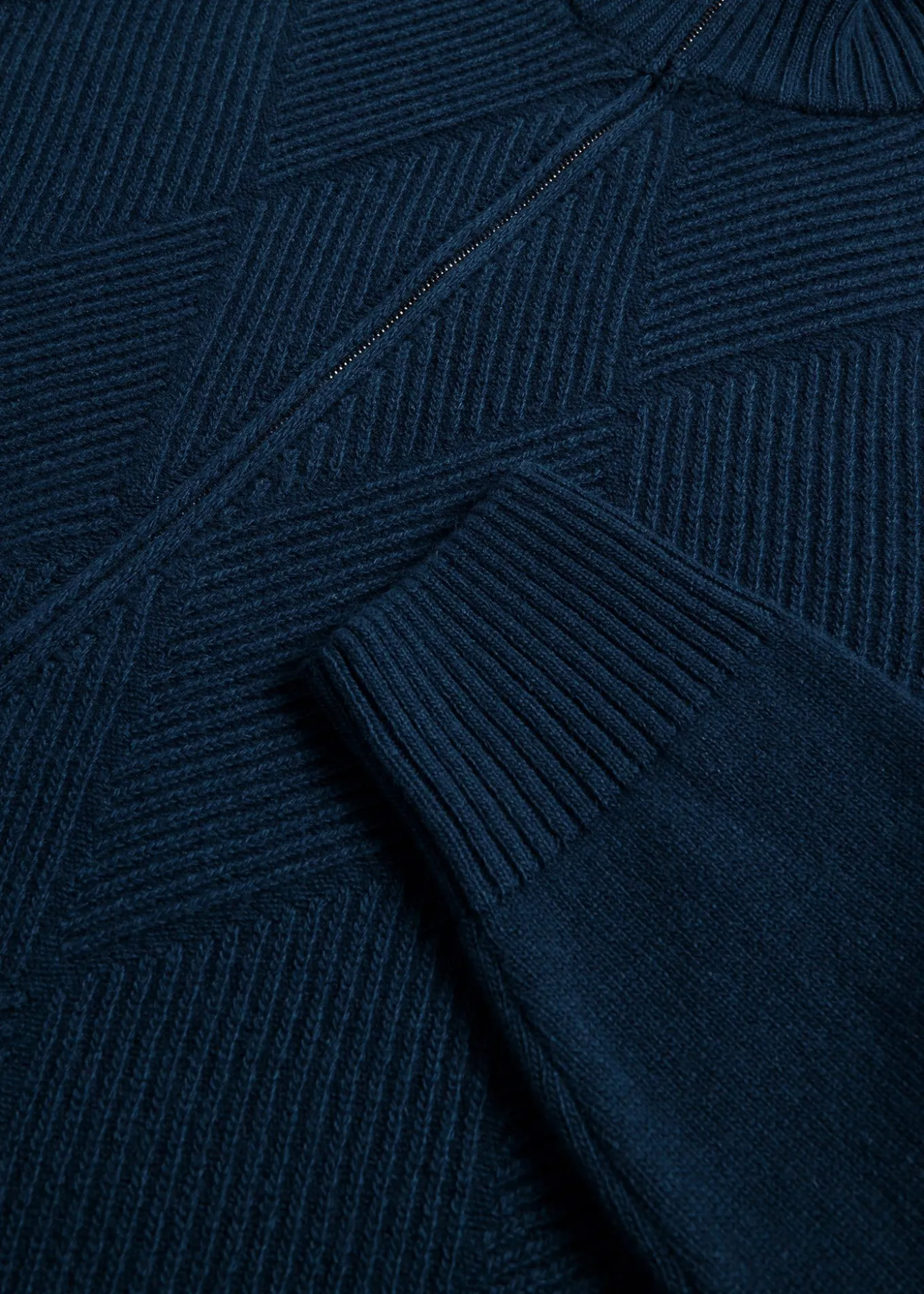 wool_and_cashmere_full_zi_1-3.webp Wool And Cashmere Full Zip Jacquard Cardigan